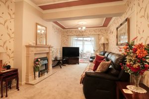 Lounge- click for photo gallery